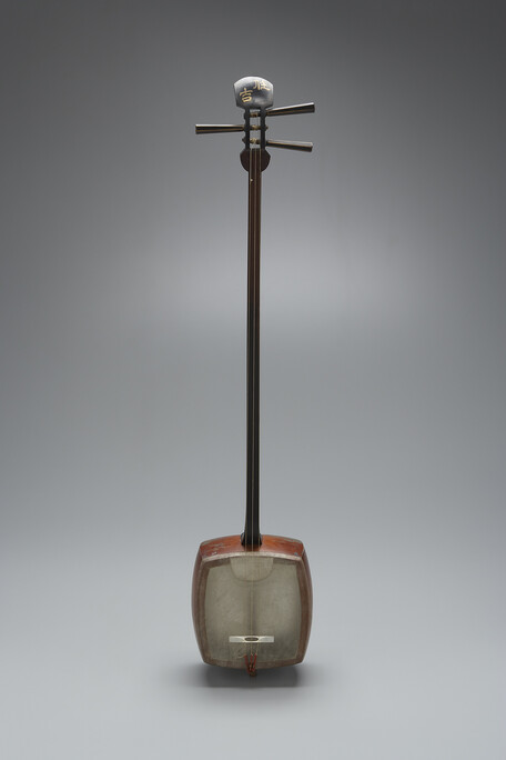 Shamisen, By Unknown, early 20th century, Chordophone, Photo credit: Alex Contreras