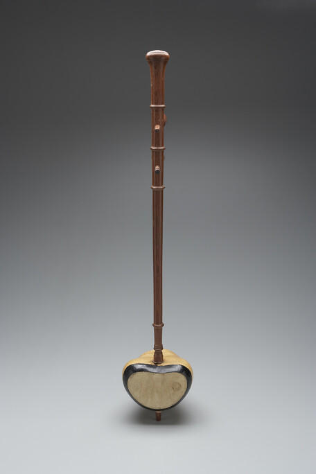 Saw u, By Unknown, Undated, Chordophone, Photo credit: Alex Contreras