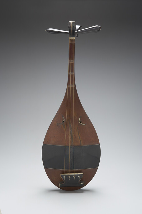 Biwa, By Unknown, Undated, Chordophone, Photo credit: Alex Contreras